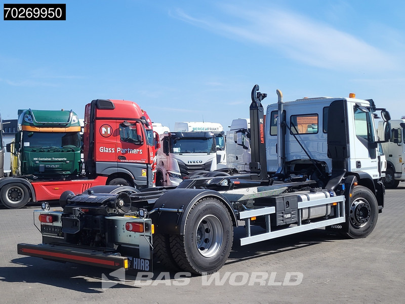 Iveco Eurocargo 180E320 4X2 NEW! 14tons Hiab Multilift ULT14S51 ACC Euro 6 - Multibasculante camión: foto 5 Iveco Eurocargo 180E320 4X2 NEW! 14tons Hiab Multilift ULT14S51 ACC Euro 6 - Multibasculante camión: foto 5