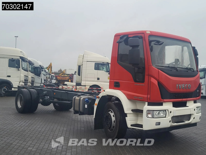 Iveco Eurocargo 180E320 4X2 NEW! 18T chassis 2017 production Euro 6 - Chasis camión: foto 3 Iveco Eurocargo 180E320 4X2 NEW! 18T chassis 2017 production Euro 6 - Chasis camión: foto 3