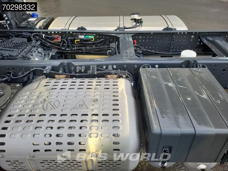 Chasis camión nuevo Iveco S-Way 340 4X2 NEW chassis! Automatic Navi ACC LED Euro 6: foto 12 Chasis camión nuevo Iveco S-Way 340 4X2 NEW chassis! Automatic Navi ACC LED Euro 6: foto 12