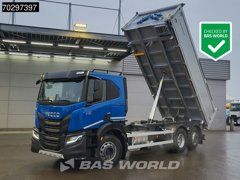 Iveco S-Way 420 6X2 NEW! 17m3 3-way KH kipper Lift+Steering axle Automatic Euro 6 - Volquete camión: foto 1 Iveco S-Way 420 6X2 NEW! 17m3 3-way KH kipper Lift+Steering axle Automatic Euro 6 - Volquete camión: foto 1