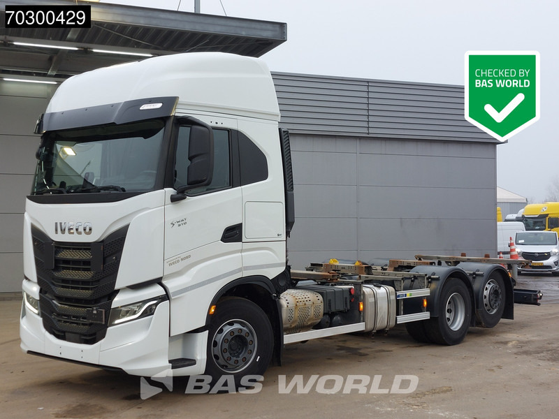 Iveco S-Way 510 6X2 BDF Retarder Air suspension Lift-Axle Automatic Euro 6 - Portacontenedore/ Intercambiable camión: foto 1 Iveco S-Way 510 6X2 BDF Retarder Air suspension Lift-Axle Automatic Euro 6 - Portacontenedore/ Intercambiable camión: foto 1