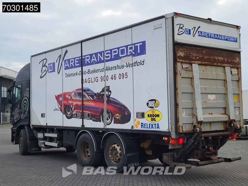 Iveco Stralis 560 6X2 Retarder Automatic Lift Axle 1500kg Tailgate Euro 5 - Camión caja cerrada: foto 2 Iveco Stralis 560 6X2 Retarder Automatic Lift Axle 1500kg Tailgate Euro 5 - Camión caja cerrada: foto 2