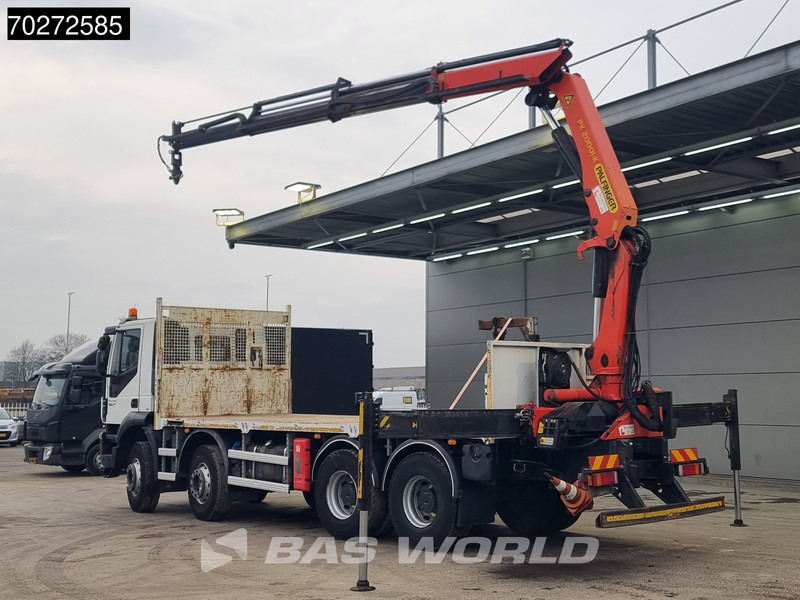 Iveco Trakker 360 8X4 Palfinger PK20001 Kran Retarder Big-Axle Steelsuspension Euro 6 - Camión caja abierta, Camión grúa: foto 2 Iveco Trakker 360 8X4 Palfinger PK20001 Kran Retarder Big-Axle Steelsuspension Euro 6 - Camión caja abierta, Camión grúa: foto 2