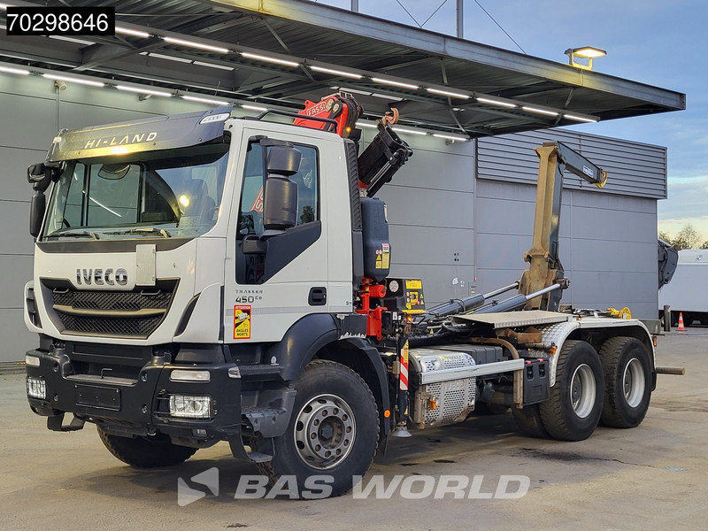 Iveco Trakker 450 6X4 Fassi F120B.2.22 Crane Marrel AL16S50 Retarder Big-axle Euro 6 - Multibasculante camión, Camión grúa: foto 3 Iveco Trakker 450 6X4 Fassi F120B.2.22 Crane Marrel AL16S50 Retarder Big-axle Euro 6 - Multibasculante camión, Camión grúa: foto 3