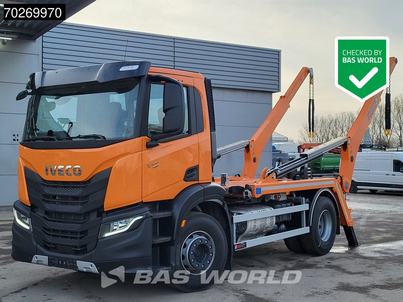 Iveco X-Way 360 4X2 NEW! HIAB 12tons skiploader Automatic Euro 6 - Portacontenedor de cadenas camión: foto 1 Iveco X-Way 360 4X2 NEW! HIAB 12tons skiploader Automatic Euro 6 - Portacontenedor de cadenas camión: foto 1