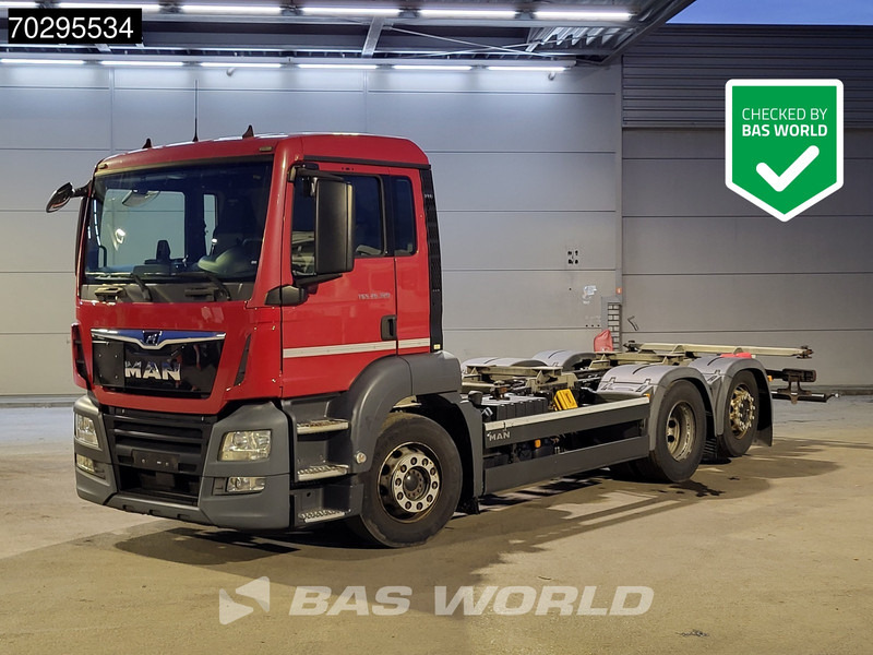 MAN TGS 26.320 6X2 ADR BDF Lift + Steering Axle Euro 6 - Portacontenedore/ Intercambiable camión: foto 1 MAN TGS 26.320 6X2 ADR BDF Lift + Steering Axle Euro 6 - Portacontenedore/ Intercambiable camión: foto 1