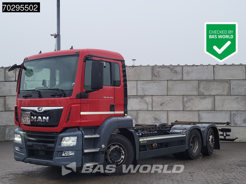 MAN TGS 26.320 TGS 6X2 ADR BDF Lift+Steering Axle Automatic Euro 6 - Portacontenedore/ Intercambiable camión: foto 1 MAN TGS 26.320 TGS 6X2 ADR BDF Lift+Steering Axle Automatic Euro 6 - Portacontenedore/ Intercambiable camión: foto 1