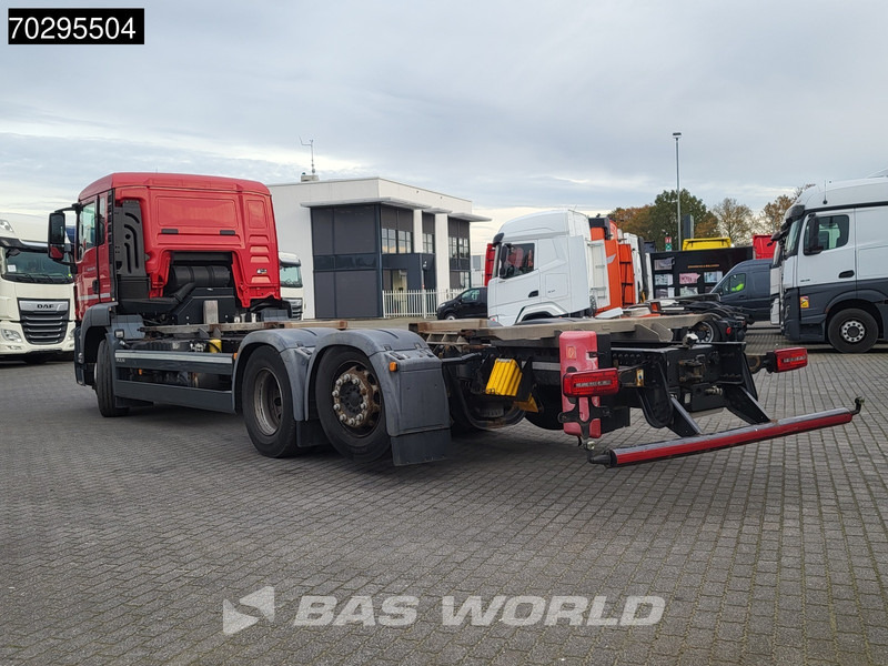 MAN TGS 26.320 TGS 6X2 ADR BDF Lift + Steering Axle Euro 6 - Portacontenedore/ Intercambiable camión: foto 2 MAN TGS 26.320 TGS 6X2 ADR BDF Lift + Steering Axle Euro 6 - Portacontenedore/ Intercambiable camión: foto 2