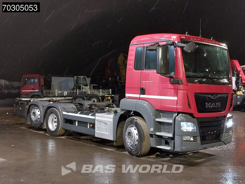 MAN TGS 26.320 TGS 6X2 BDF Lift+Steering Axle Automatic ADR Euro 6 - Portacontenedore/ Intercambiable camión: foto 3 MAN TGS 26.320 TGS 6X2 BDF Lift+Steering Axle Automatic ADR Euro 6 - Portacontenedore/ Intercambiable camión: foto 3
