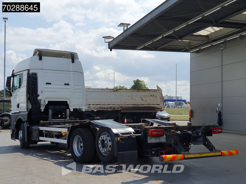 MAN TGX 26.470 6X2 Lift-Axle Retarder Automatic 20ft BDF Euro 6 - Portacontenedore/ Intercambiable camión: foto 2 MAN TGX 26.470 6X2 Lift-Axle Retarder Automatic 20ft BDF Euro 6 - Portacontenedore/ Intercambiable camión: foto 2