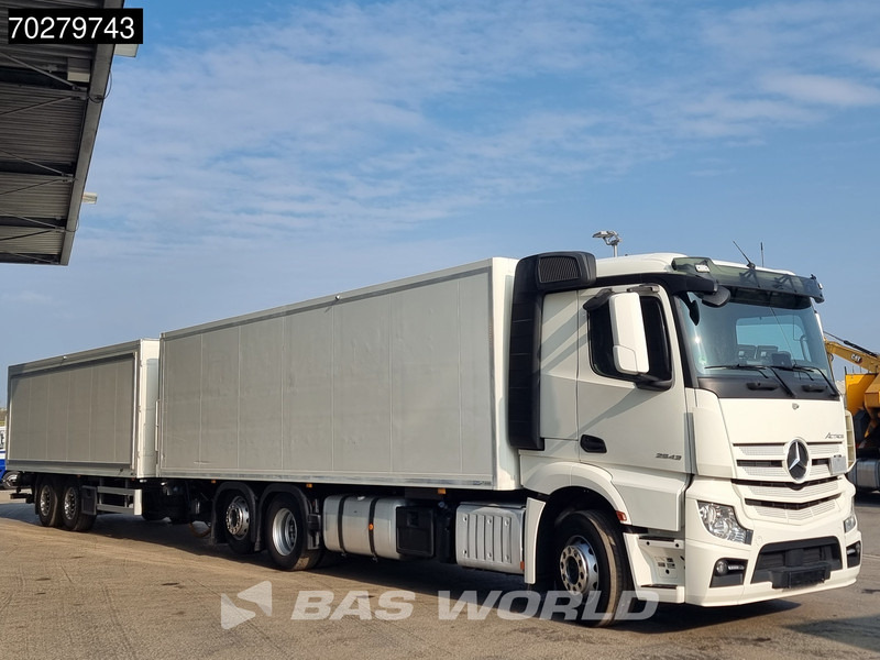 Mercedes-Benz Actros 2543 6X2 Combi Retarder Lift+Lenkachse Navi Euro 6 - Camión caja cerrada: foto 3 Mercedes-Benz Actros 2543 6X2 Combi Retarder Lift+Lenkachse Navi Euro 6 - Camión caja cerrada: foto 3