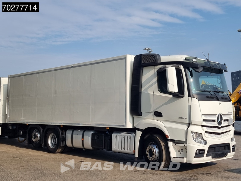 Mercedes-Benz Actros 2543 6X2 Retarder Lift+Lenkachse Navi Automatic Euro 6 - Camión caja cerrada: foto 3 Mercedes-Benz Actros 2543 6X2 Retarder Lift+Lenkachse Navi Automatic Euro 6 - Camión caja cerrada: foto 3
