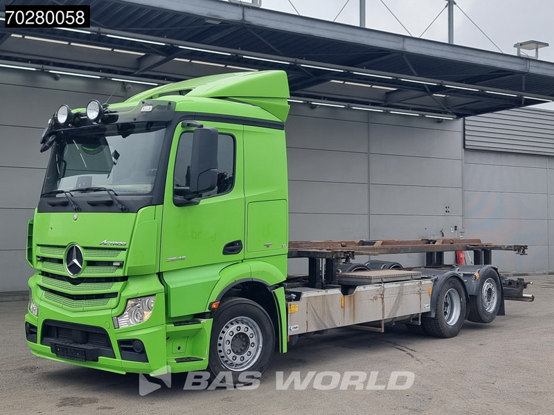 Mercedes-Benz Actros 2545 6X2 Hydraulic Liftable BDF system Lift+steering axle ADR Euro 6 - Portacontenedore/ Intercambiable camión: foto 5 Mercedes-Benz Actros 2545 6X2 Hydraulic Liftable BDF system Lift+steering axle ADR Euro 6 - Portacontenedore/ Intercambiable camión: foto 5