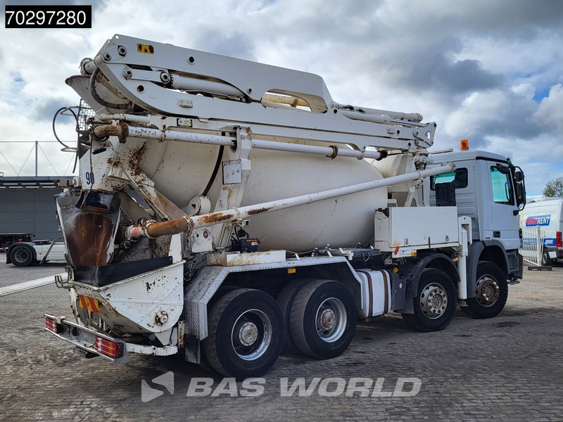 Mercedes-Benz Actros 3241 8X4 7m3 Putzmeister TMM 21-3 Retarder Big-Axle 3-Pedals Steelsuspension Euro 4 - Camión hormigonera: foto 5 Mercedes-Benz Actros 3241 8X4 7m3 Putzmeister TMM 21-3 Retarder Big-Axle 3-Pedals Steelsuspension Euro 4 - Camión hormigonera: foto 5