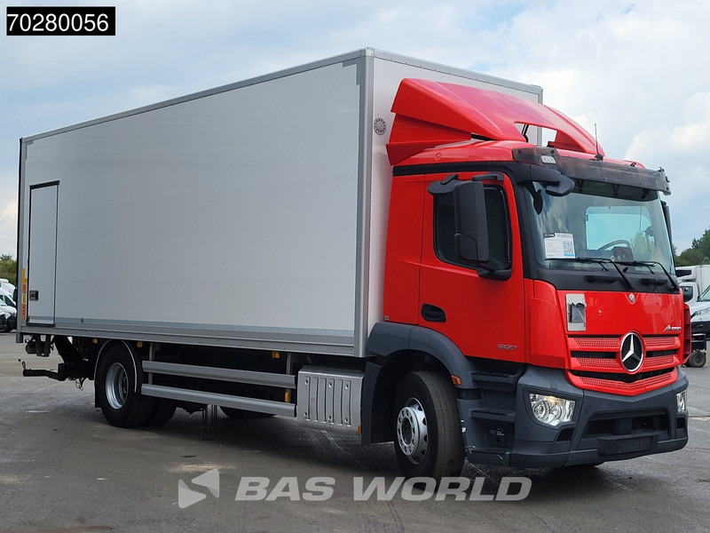Mercedes-Benz Antos 1827 4X2 19tonner 2000kg Ladebordwand Automatic Euro 6 - Camión caja cerrada: foto 5 Mercedes-Benz Antos 1827 4X2 19tonner 2000kg Ladebordwand Automatic Euro 6 - Camión caja cerrada: foto 5