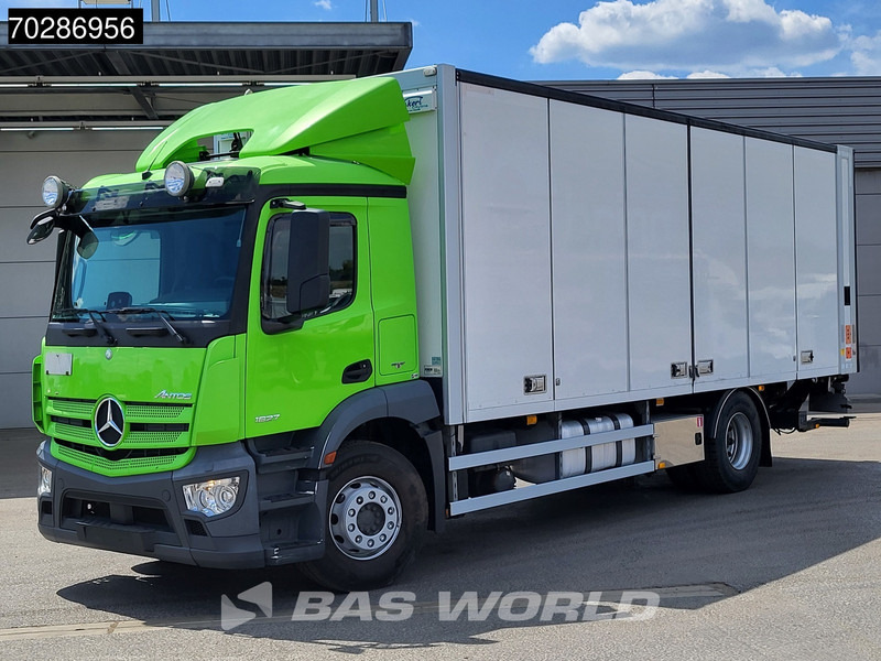Mercedes-Benz Antos 1827 Antos 4X2 2000kg Ladebordwand box heating Automatic Euro 6 - Camión caja cerrada: foto 3 Mercedes-Benz Antos 1827 Antos 4X2 2000kg Ladebordwand box heating Automatic Euro 6 - Camión caja cerrada: foto 3