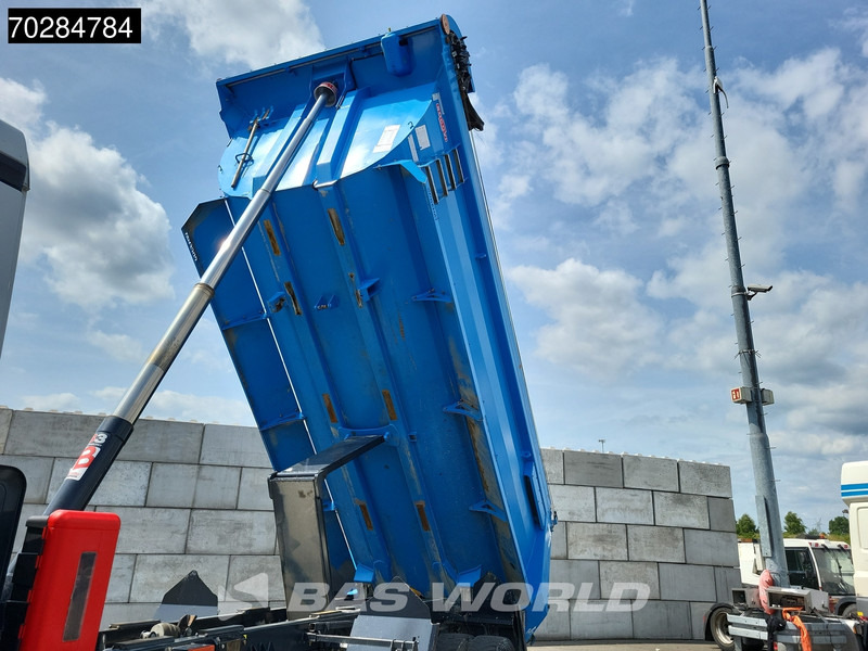 Mercedes-Benz Arocs 3243 8X4 16m3 tipper Big-Axle Steelsuspension Automatic Navi Euro 6 - Volquete camión: foto 2 Mercedes-Benz Arocs 3243 8X4 16m3 tipper Big-Axle Steelsuspension Automatic Navi Euro 6 - Volquete camión: foto 2