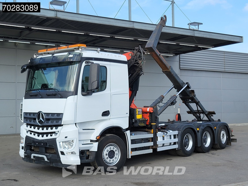 Mercedes-Benz Arocs 3245 Actros 8X4 Palfinger PK22002 EH Crane 17tons hooklift Big-Axle Lift+Lenkachse Navi Euro 6 - Multibasculante camión, Camión grúa: foto 5 Mercedes-Benz Arocs 3245 Actros 8X4 Palfinger PK22002 EH Crane 17tons hooklift Big-Axle Lift+Lenkachse Navi Euro 6 - Multibasculante camión, Camión grúa: foto 5