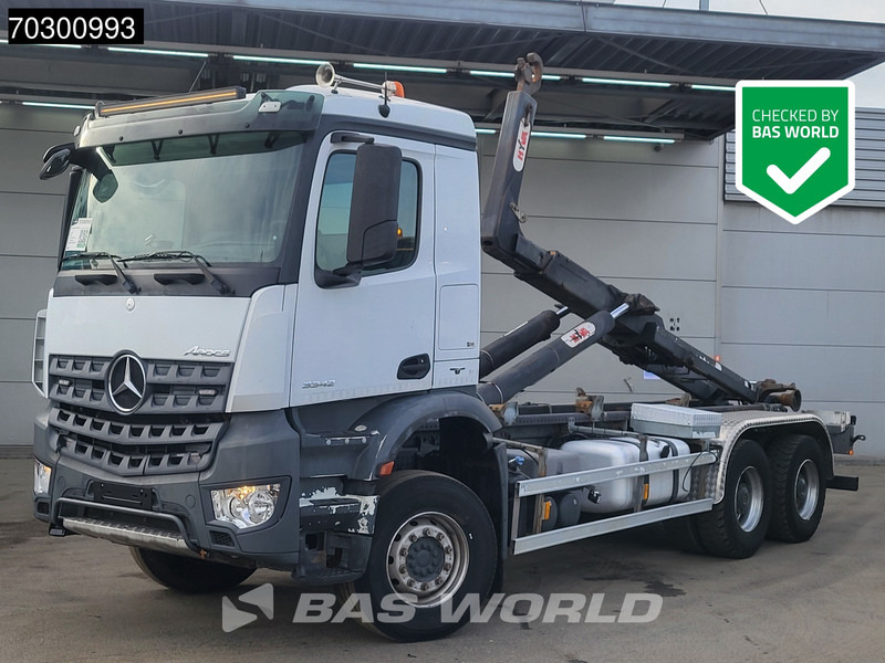 Mercedes-Benz Arocs 3342 6X4 HYVA 26-62-S Hooklift Big-Axle Automatic Euro 6 - Multibasculante camión: foto 1 Mercedes-Benz Arocs 3342 6X4 HYVA 26-62-S Hooklift Big-Axle Automatic Euro 6 - Multibasculante camión: foto 1
