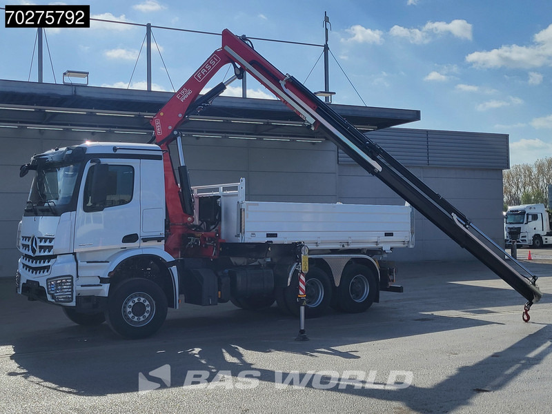 Mercedes-Benz Arocs 3348 6X4 Fasi F195A.2.24 Kran 3 sided tipper 9m3 Big-Axle Navi Euro 6 - Volquete camión, Camión grúa: foto 3 Mercedes-Benz Arocs 3348 6X4 Fasi F195A.2.24 Kran 3 sided tipper 9m3 Big-Axle Navi Euro 6 - Volquete camión, Camión grúa: foto 3