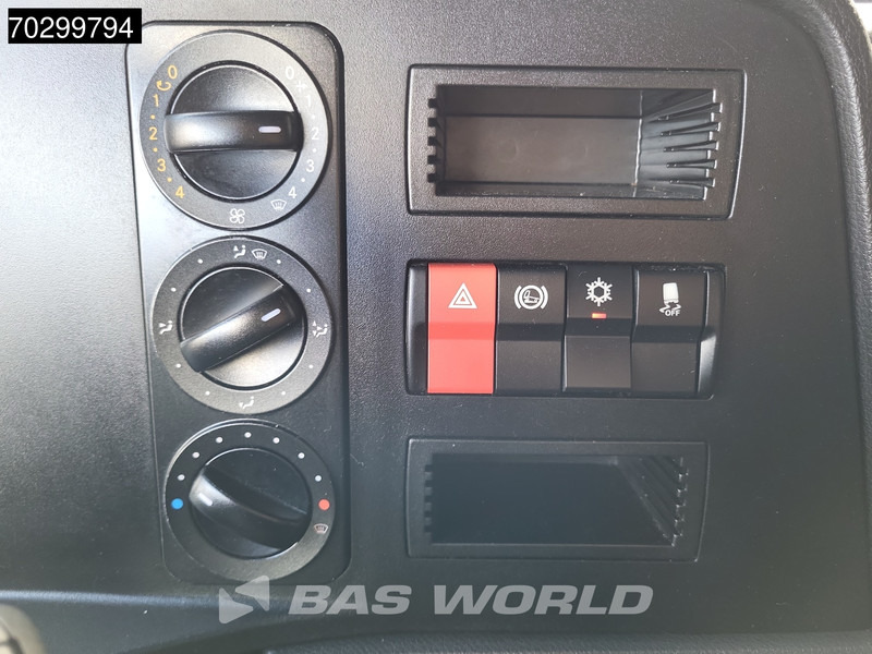 Camión caja cerrada Mercedes-Benz Atego 818 4X2 8tonner Automatic Ladebordwand Airco Euro 6: foto 19