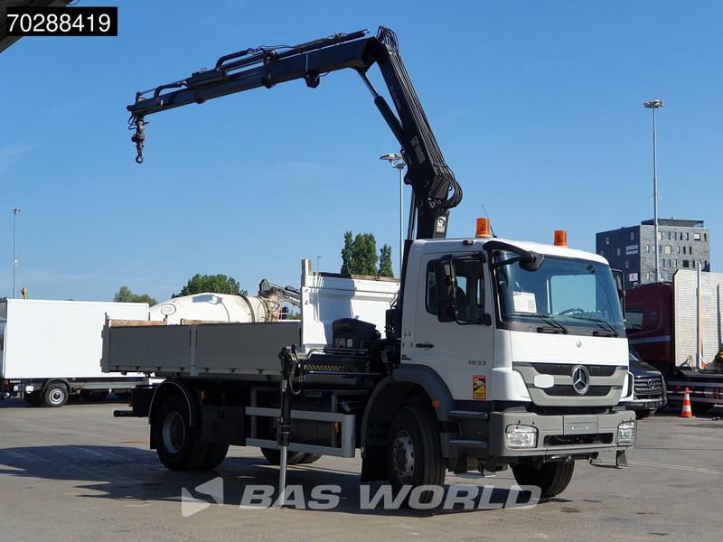 Mercedes-Benz Axor 1833 Axor 4X2 HIAB XS B-122 HIDUO Crane Kran Manual Steelsuspension Big-Axle Euro 5 - Volquete camión, Camión grúa: foto 3 Mercedes-Benz Axor 1833 Axor 4X2 HIAB XS B-122 HIDUO Crane Kran Manual Steelsuspension Big-Axle Euro 5 - Volquete camión, Camión grúa: foto 3