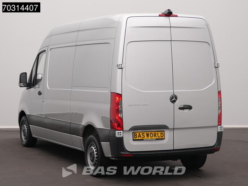 Mercedes-Benz Sprinter 215 CDI Automaat 150pk L2H2 MBUX Camera Airco Parkeersensoren CarPlay Euro6 L2 A/C - Furgoneta pequeña: foto 2 Mercedes-Benz Sprinter 215 CDI Automaat 150pk L2H2 MBUX Camera Airco Parkeersensoren CarPlay Euro6 L2 A/C - Furgoneta pequeña: foto 2