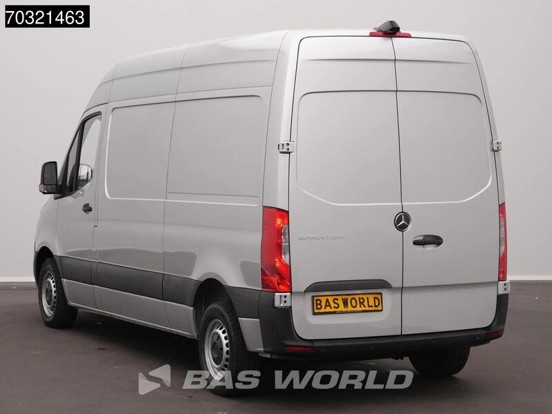 Mercedes-Benz Sprinter 215 CDI Automaat 150pk L2H2 MBUX Camera Airco Parkeersensoren CarPlay Euro6 L2 A/C - Furgoneta pequeña: foto 2 Mercedes-Benz Sprinter 215 CDI Automaat 150pk L2H2 MBUX Camera Airco Parkeersensoren CarPlay Euro6 L2 A/C - Furgoneta pequeña: foto 2