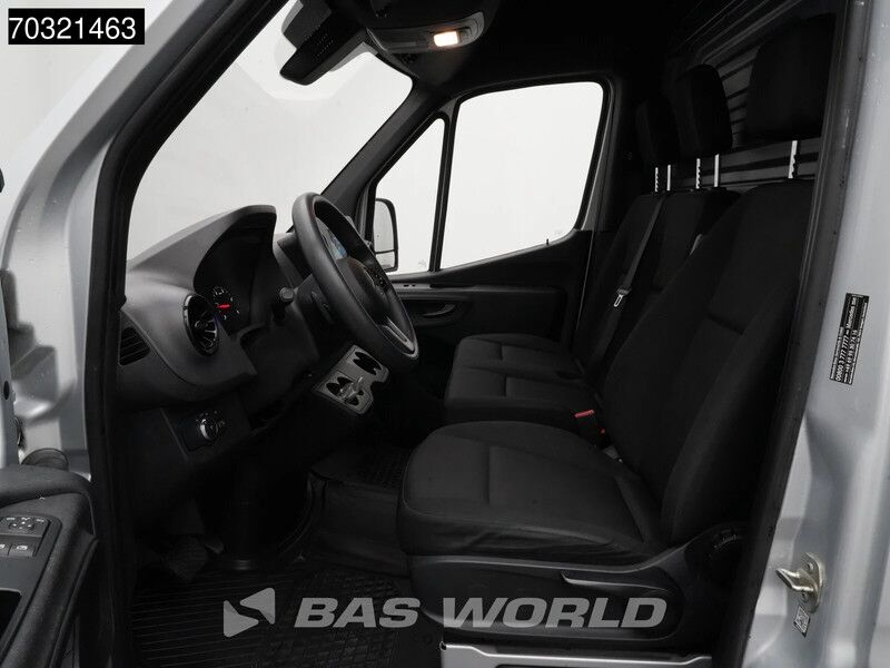 Mercedes-Benz Sprinter 215 CDI Automaat 150pk L2H2 MBUX Camera Airco Parkeersensoren CarPlay Euro6 L2 A/C - Furgoneta pequeña: foto 3 Mercedes-Benz Sprinter 215 CDI Automaat 150pk L2H2 MBUX Camera Airco Parkeersensoren CarPlay Euro6 L2 A/C - Furgoneta pequeña: foto 3