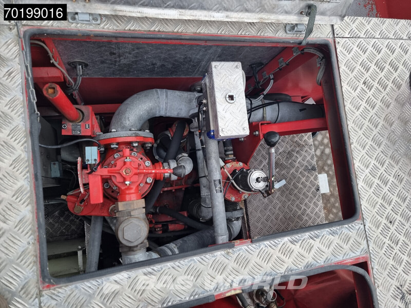 Camión de bomberos Renault 6X6 Renault-Thomas Sides Fire truck crew cabin Euro 2: foto 14