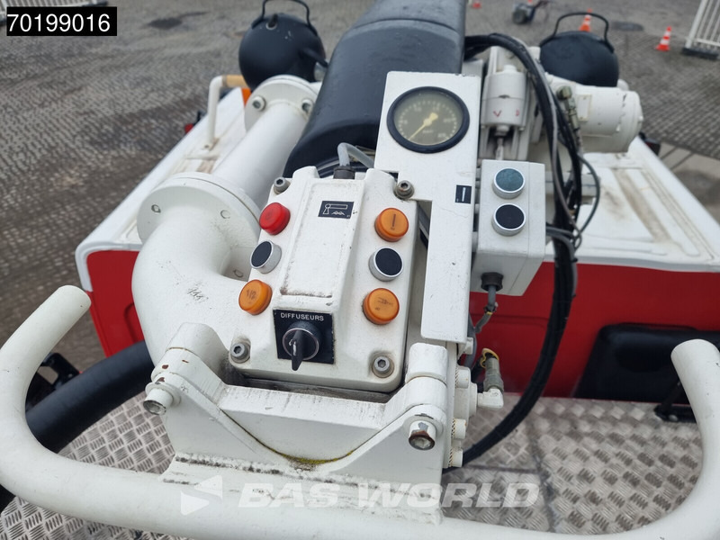 Camión de bomberos Renault 6X6 Renault-Thomas Sides Fire truck crew cabin Euro 2: foto 6