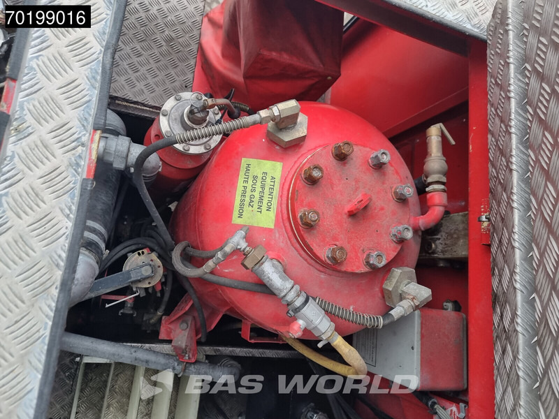 Camión de bomberos Renault 6X6 Renault-Thomas Sides Fire truck crew cabin Euro 2: foto 15