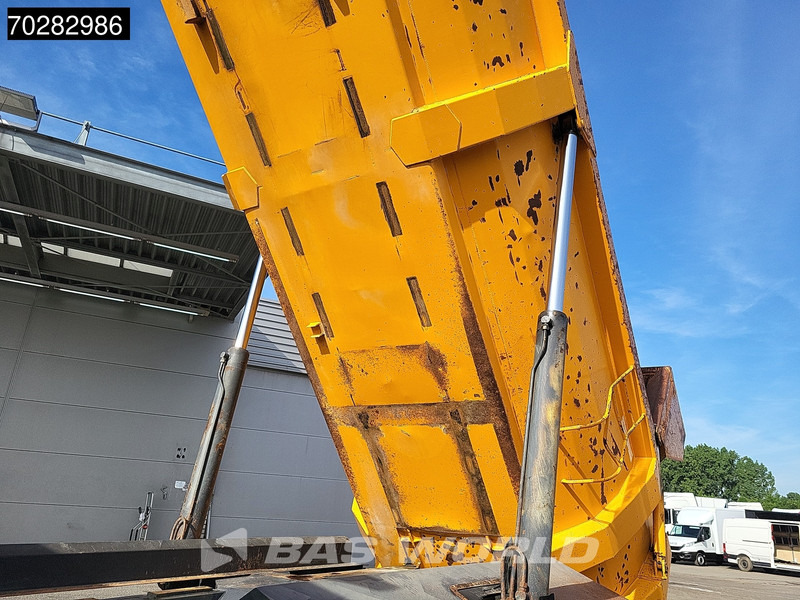 Renault Kerax 420 6X4 Retarder Kipper Hydrauliek Big axle Euro 3 - Volquete camión: foto 3 Renault Kerax 420 6X4 Retarder Kipper Hydrauliek Big axle Euro 3 - Volquete camión: foto 3