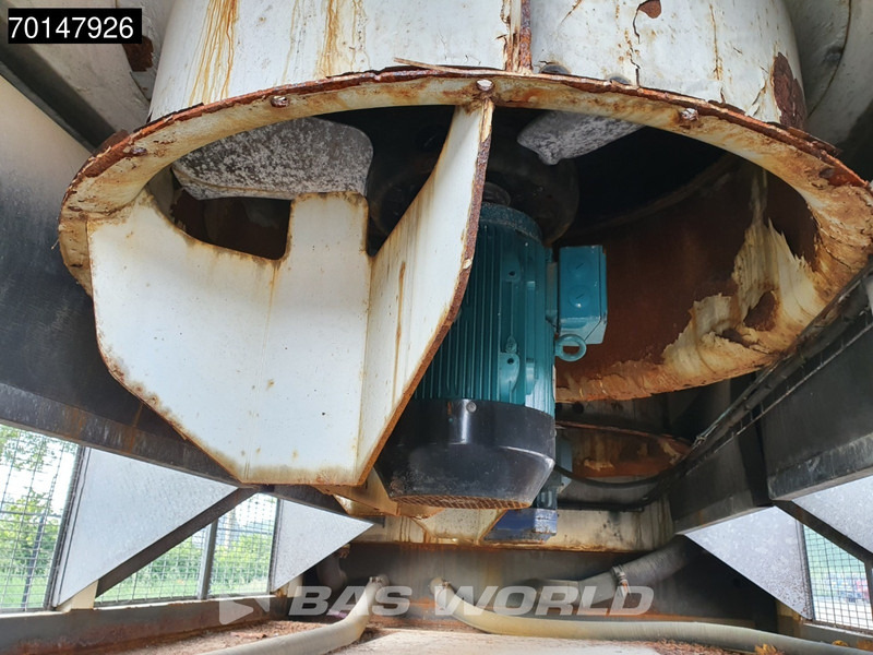 Generador industriale SDMO 51.2L70-4P 2600 KVA - ENGINE NEEDS REPAIR: foto 14 Generador industriale SDMO 51.2L70-4P 2600 KVA - ENGINE NEEDS REPAIR: foto 14