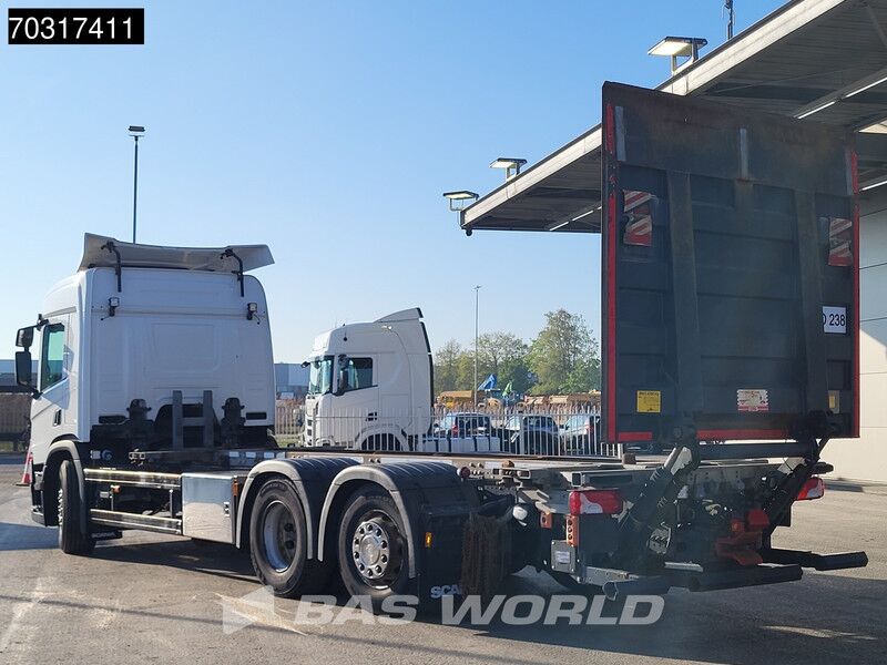 Scania P500 6X2 2500kg Ladebordwand Lift+Steering axle BDF Automatic Full Air - Portacontenedore/ Intercambiable camión: foto 2 Scania P500 6X2 2500kg Ladebordwand Lift+Steering axle BDF Automatic Full Air - Portacontenedore/ Intercambiable camión: foto 2