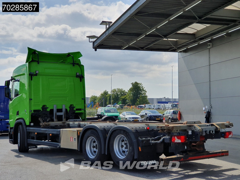 Scania R520 R 6X2 BDF Retarder Lift-axle Automatic LED ACC Euro 6 - Portacontenedore/ Intercambiable camión: foto 2 Scania R520 R 6X2 BDF Retarder Lift-axle Automatic LED ACC Euro 6 - Portacontenedore/ Intercambiable camión: foto 2