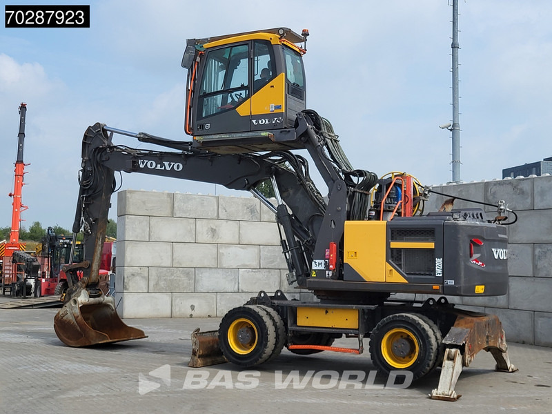 Excavadora de ruedas Volvo EW220E: foto 5
