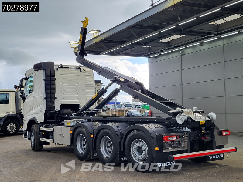Volvo FH 540 8X4 NEW! HYVA 30-62 Heavy-Duty Lift-Steering Axle Retarder Euro 6 - Multibasculante camión: foto 2 Volvo FH 540 8X4 NEW! HYVA 30-62 Heavy-Duty Lift-Steering Axle Retarder Euro 6 - Multibasculante camión: foto 2