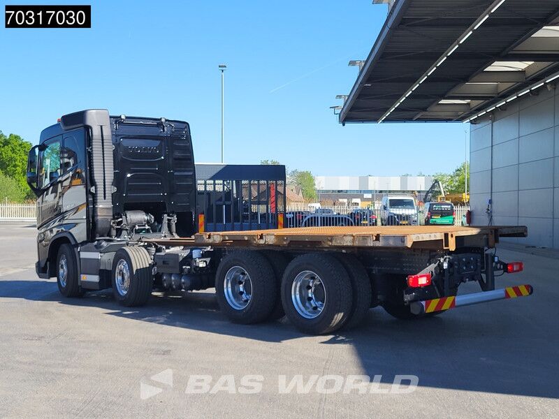 Volvo FH 540 8X4 NEW chassis with crane base Full Air suspension VEB+ Automatic Euro 6 - Camión caja abierta: foto 2 Volvo FH 540 8X4 NEW chassis with crane base Full Air suspension VEB+ Automatic Euro 6 - Camión caja abierta: foto 2