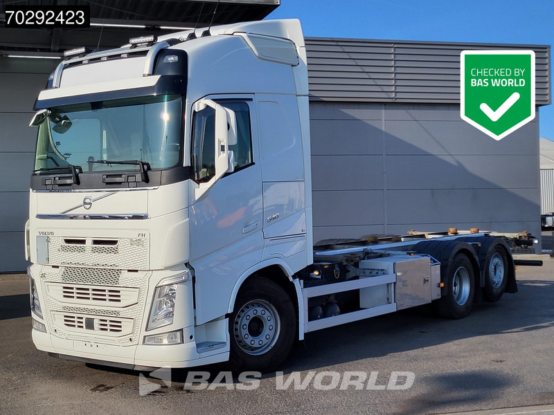 Volvo FH 540 FH 6X2 Retarder Lift-Axle ACC Xenon Euro 6 - Portacontenedore/ Intercambiable camión: foto 1 Volvo FH 540 FH 6X2 Retarder Lift-Axle ACC Xenon Euro 6 - Portacontenedore/ Intercambiable camión: foto 1