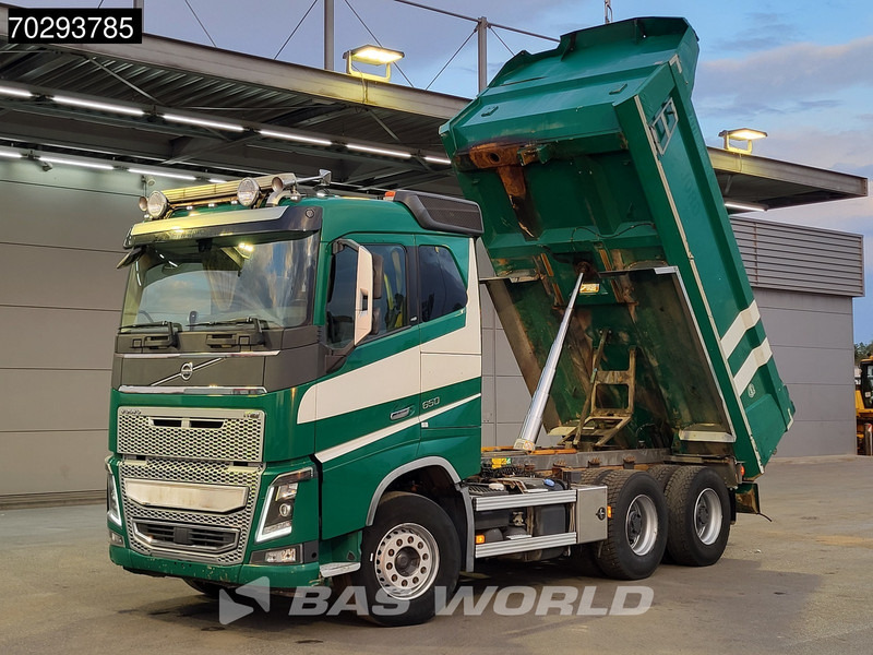 Volvo FH16 650 FH16 6X4 12m3 tipper Automatic Retarder Big-Axle Xenon Euro 6 - Volquete camión: foto 3 Volvo FH16 650 FH16 6X4 12m3 tipper Automatic Retarder Big-Axle Xenon Euro 6 - Volquete camión: foto 3