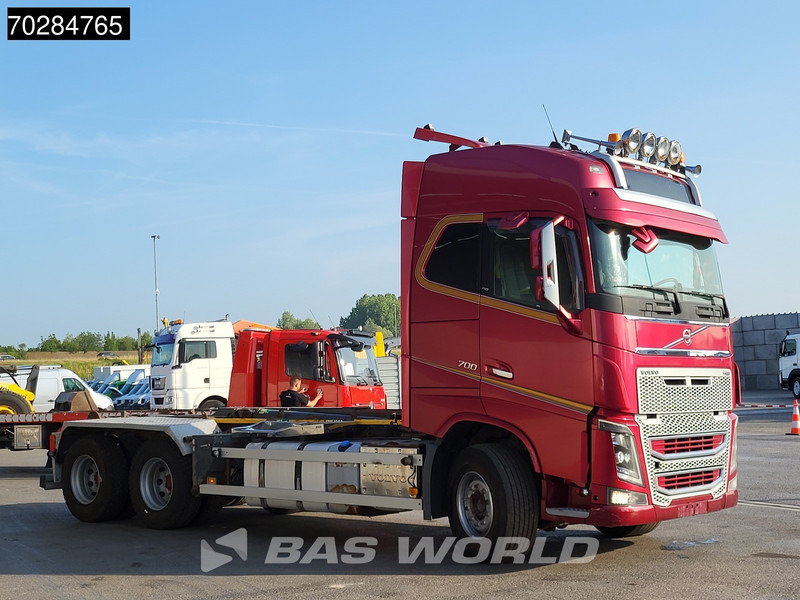 Volvo FH16 700 FH16 6X4 Full Air 20t Hook Xenon Euro 5 - Multibasculante camión: foto 5 Volvo FH16 700 FH16 6X4 Full Air 20t Hook Xenon Euro 5 - Multibasculante camión: foto 5