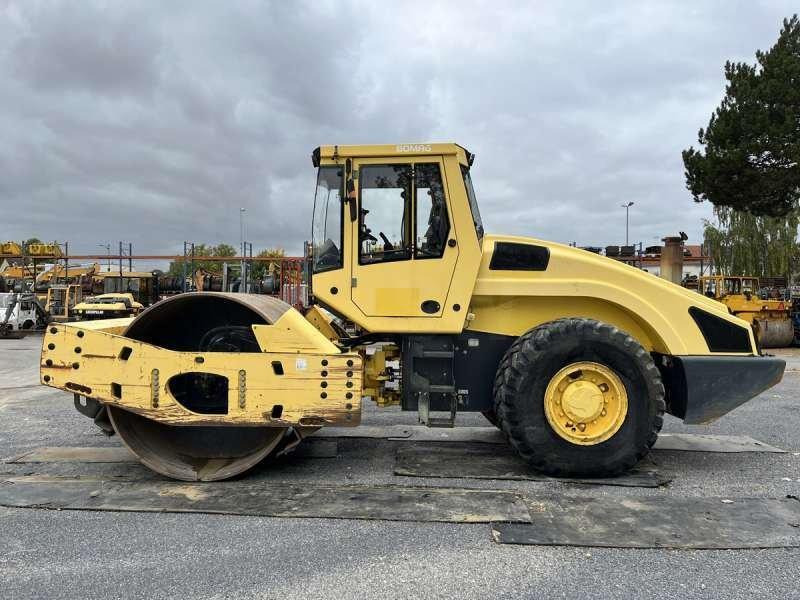 Bomag Compacteur Mixte / Bille et pneus BW219DH4 - Compactador mixto: foto 4 Bomag Compacteur Mixte / Bille et pneus BW219DH4 - Compactador mixto: foto 4