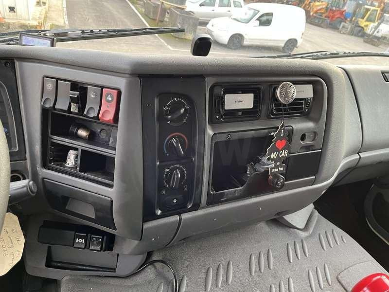 Cabeza tractora Renault PREMIUM 420 DCI 4X2: foto 39 Cabeza tractora Renault PREMIUM 420 DCI 4X2: foto 39