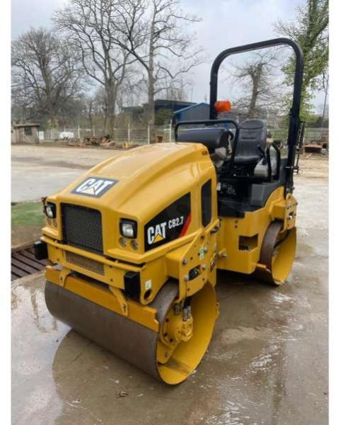 Caterpillar CB2.7 - Apisonadora de asfalto: foto 2 Caterpillar CB2.7 - Apisonadora de asfalto: foto 2