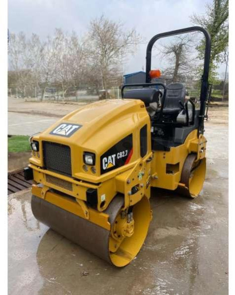 Caterpillar CB2.7 - Apisonadora de asfalto: foto 1 Caterpillar CB2.7 - Apisonadora de asfalto: foto 1