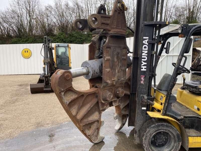 Cisaille a beton Pour Pelles de 35 Tonnes - Cizalla de demolición: foto 2 Cisaille a beton Pour Pelles de 35 Tonnes - Cizalla de demolición: foto 2