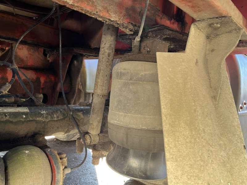 Leasing financiero de Fruehauf GRUMIERE 3 ESSIEUX leasing Fruehauf GRUMIERE 3 ESSIEUX: foto 30