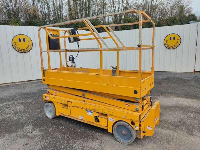 Haulotte CISEAUX COMPACT 8 - Plataforma de mástil vertical: foto 2 Haulotte CISEAUX COMPACT 8 - Plataforma de mástil vertical: foto 2