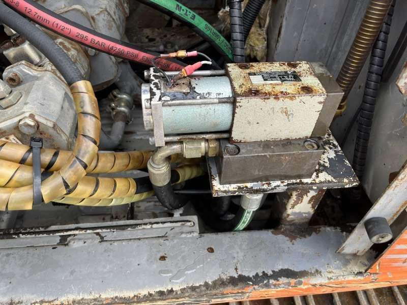 Excavadora de cadenas Hitachi EX60: foto 29
